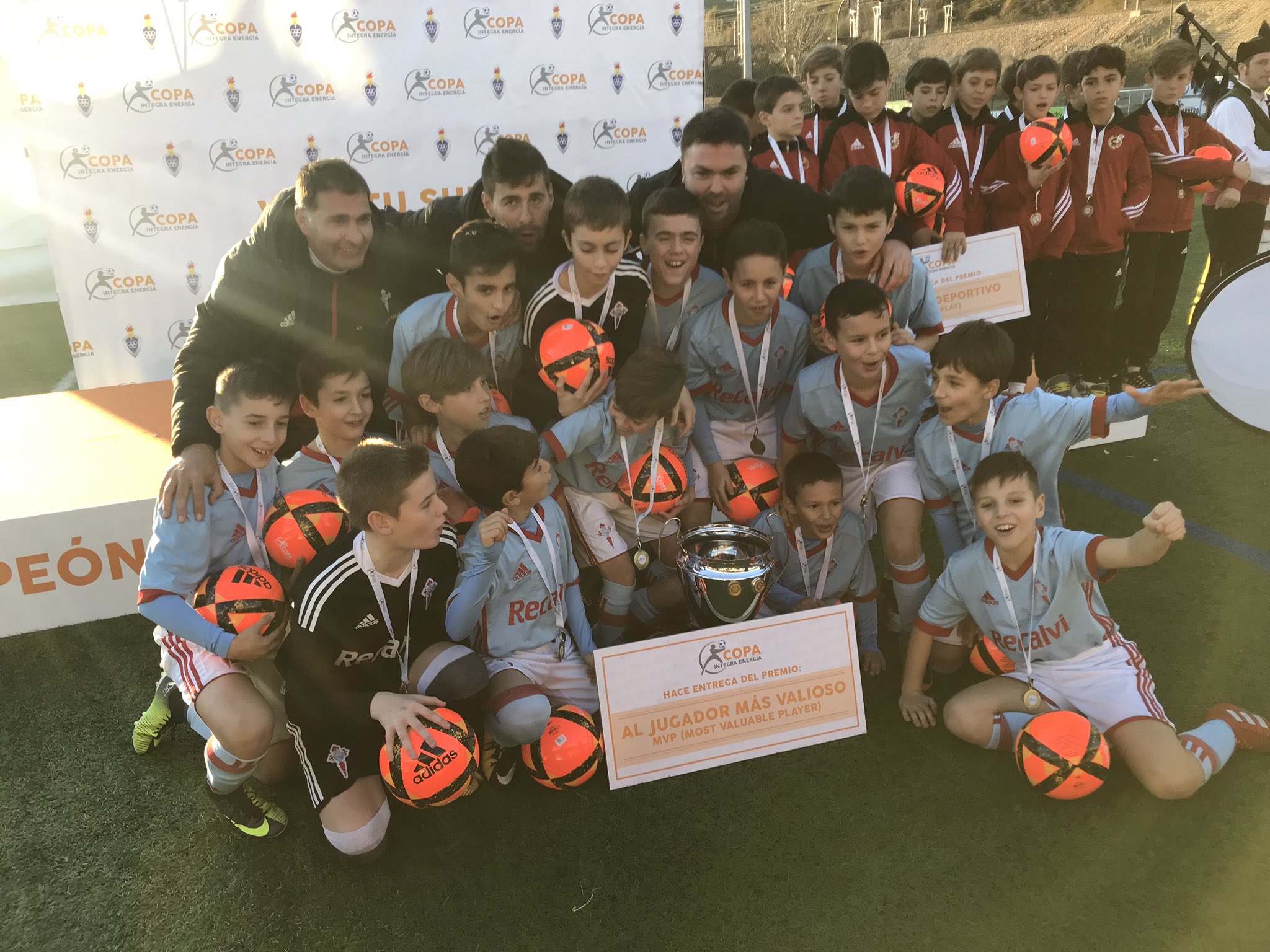 EL CELTA CAMPEÓN ALEVÍN, EL VALLOBÍN BENJAMÍN